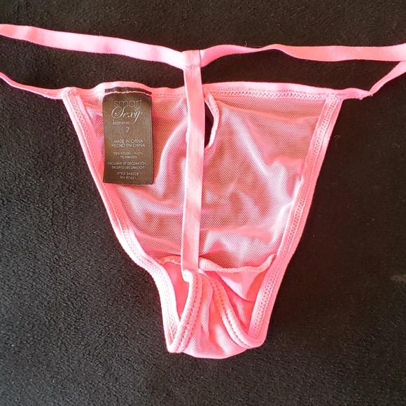 Pink thong - Picture 2 of 2